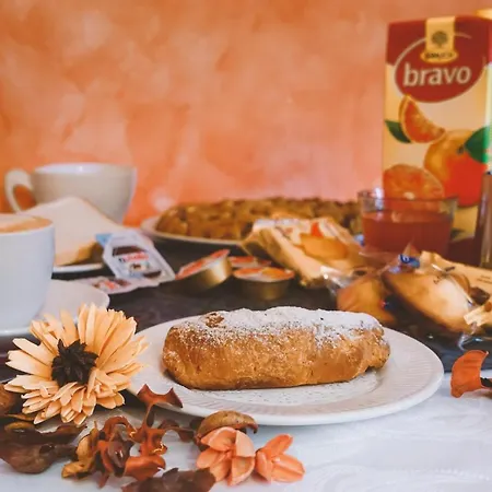 Gli Olmi Oda ve Kahvaltı *